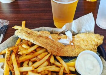 2023 AWESOME Guide to Visiting Grand Island Michigan